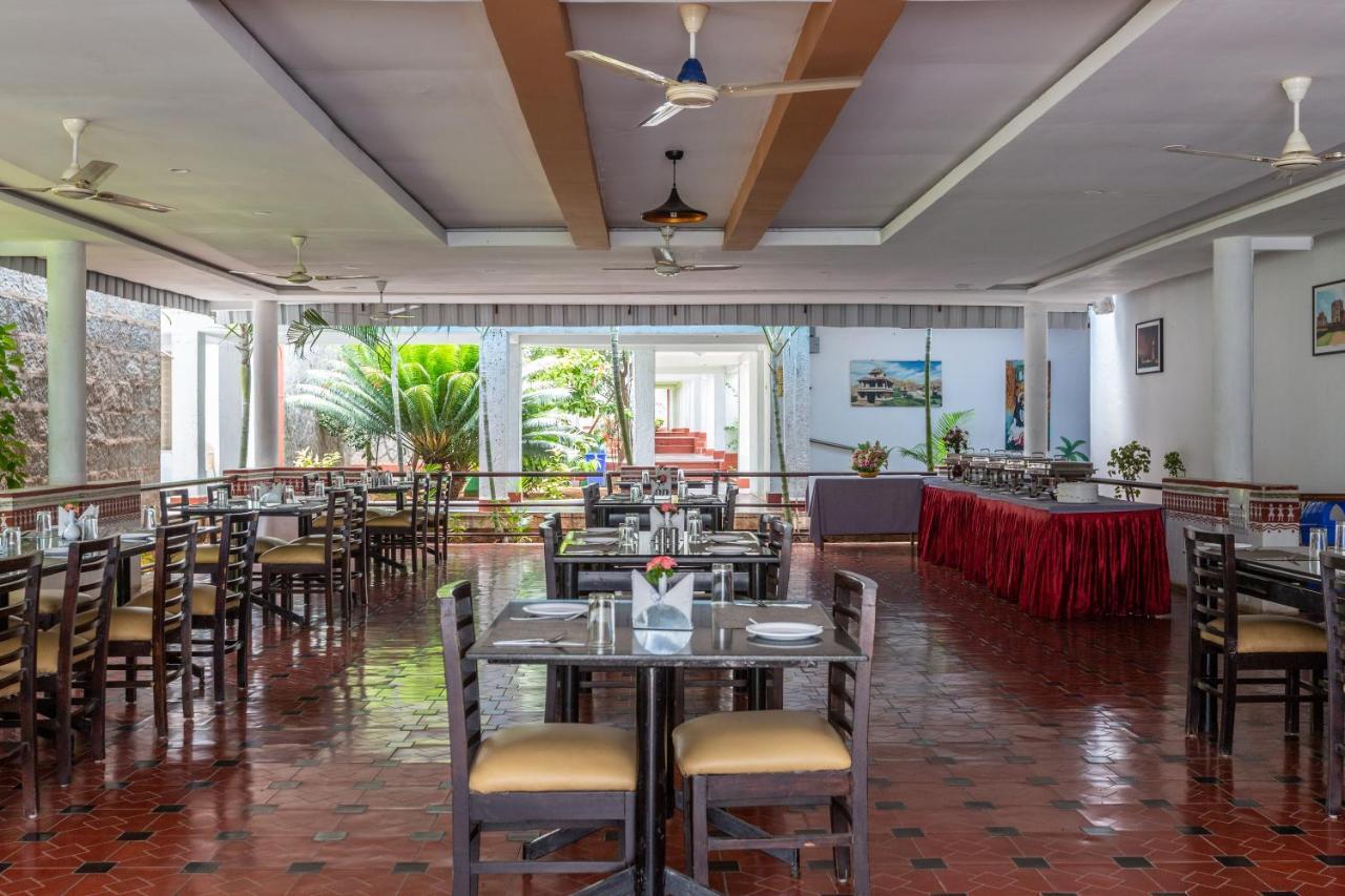 Kstdc Hotel Mayura Bhuvaneshwari Kamalapur Hampi Extérieur photo