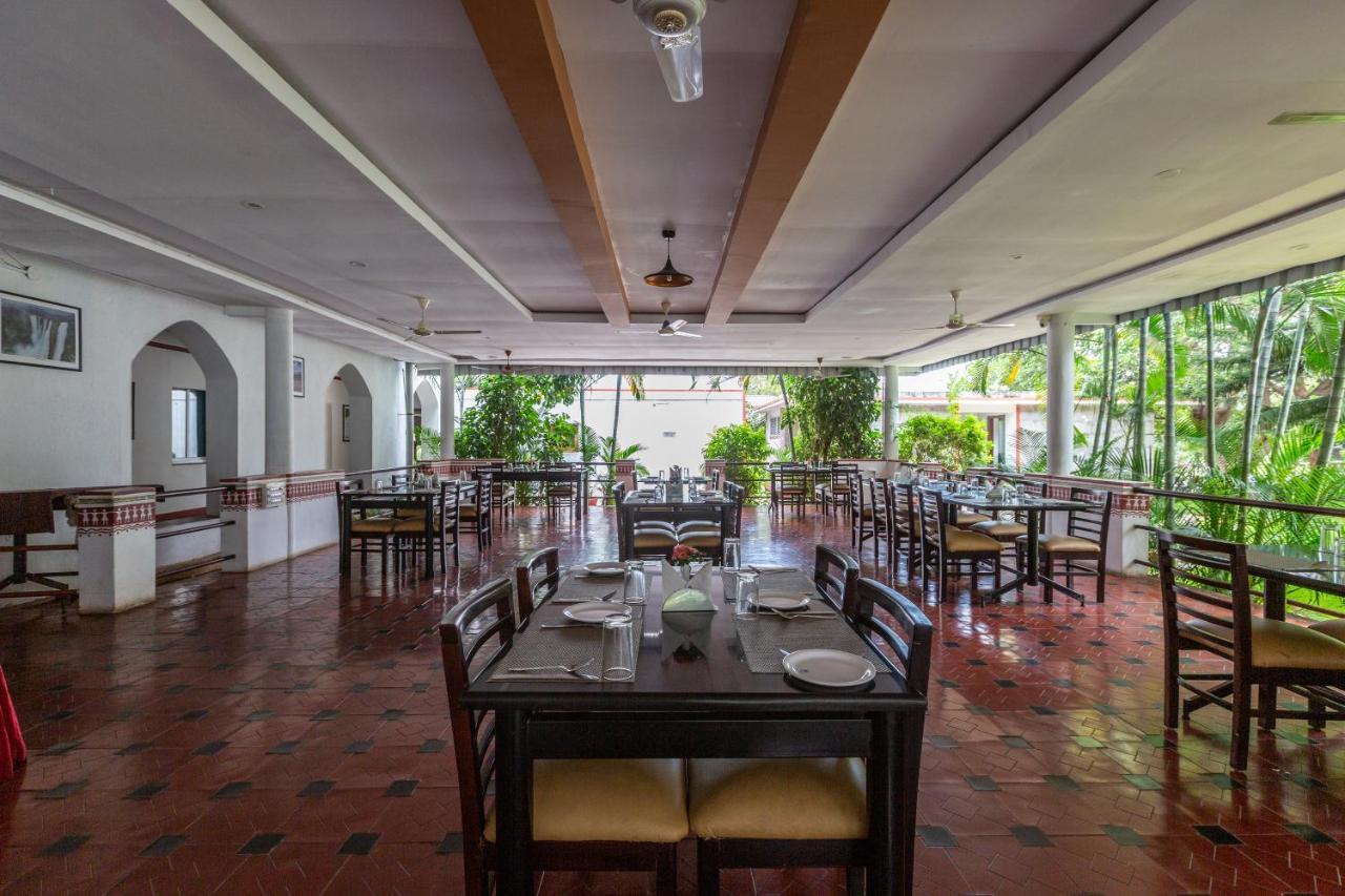 Kstdc Hotel Mayura Bhuvaneshwari Kamalapur Hampi Extérieur photo