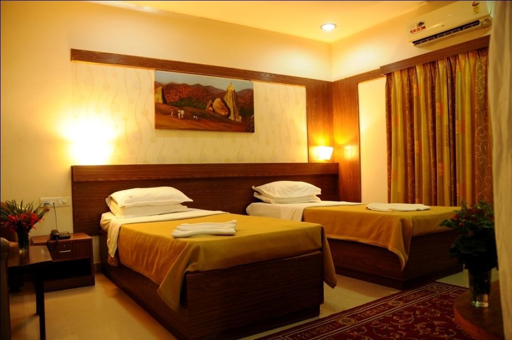 Kstdc Hotel Mayura Bhuvaneshwari Kamalapur Hampi Extérieur photo