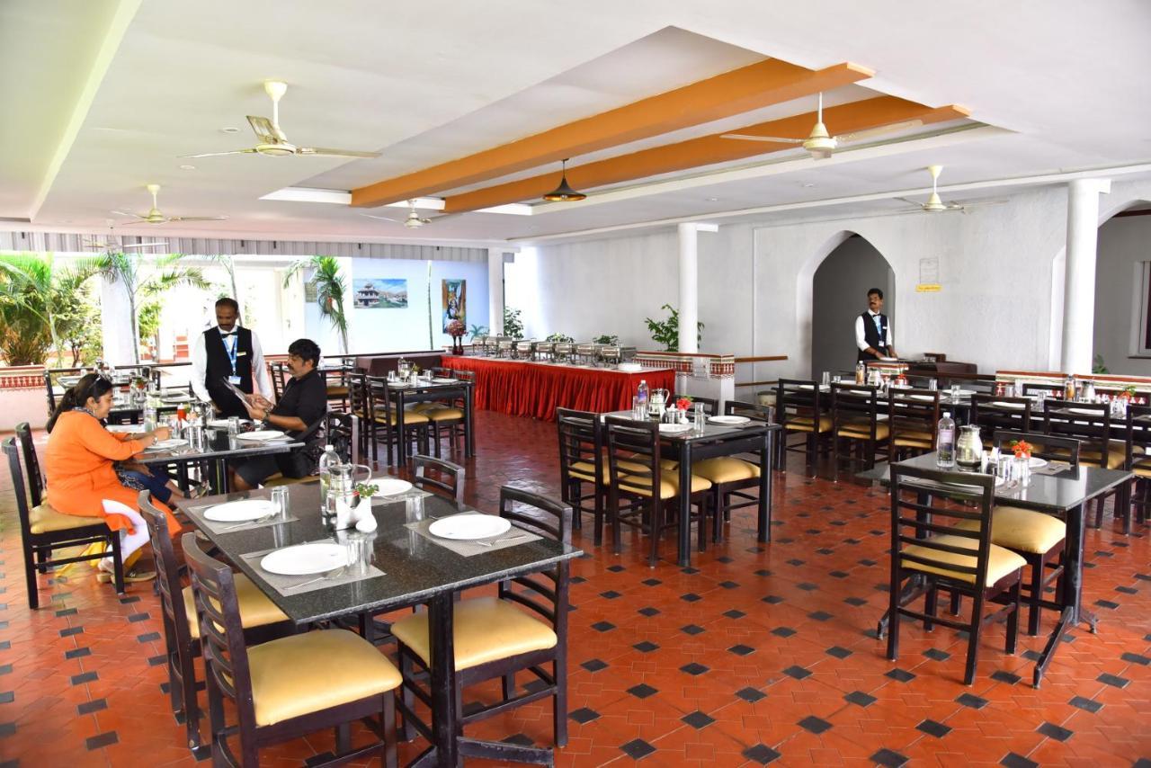 Kstdc Hotel Mayura Bhuvaneshwari Kamalapur Hampi Extérieur photo